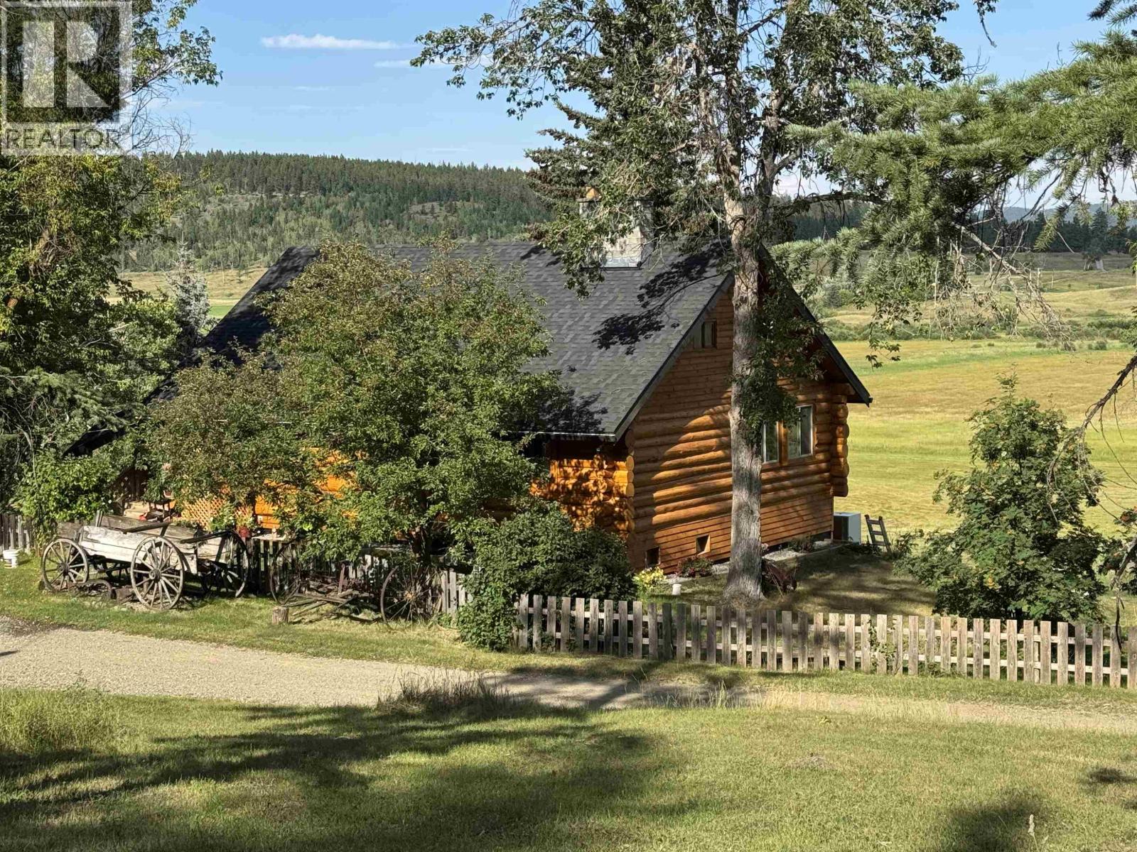 3041 Meldrum Creek Road, Williams Lake, British Columbia  V2G 5M8 - Photo 1 - R3110025