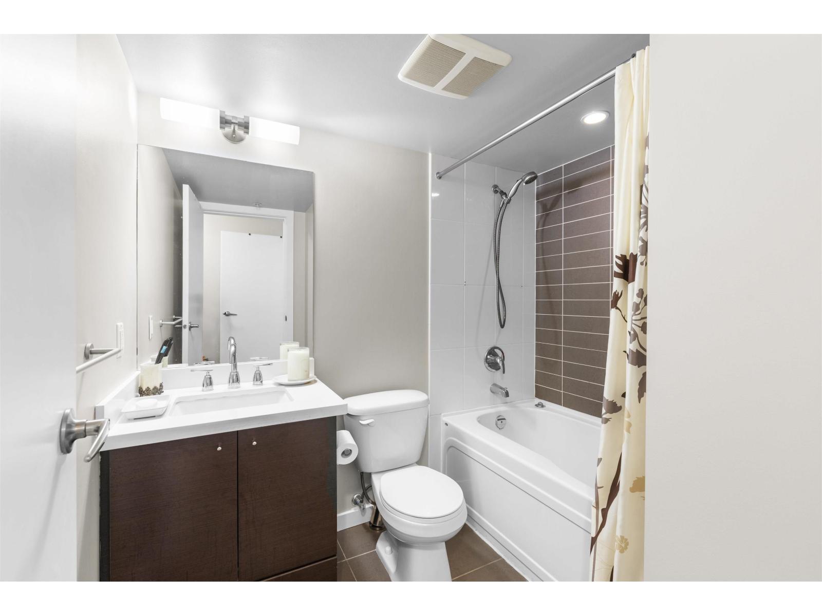 3001 13618 100 Avenue, Surrey, British Columbia  V3T 0A8 - Photo 10 - R3101687