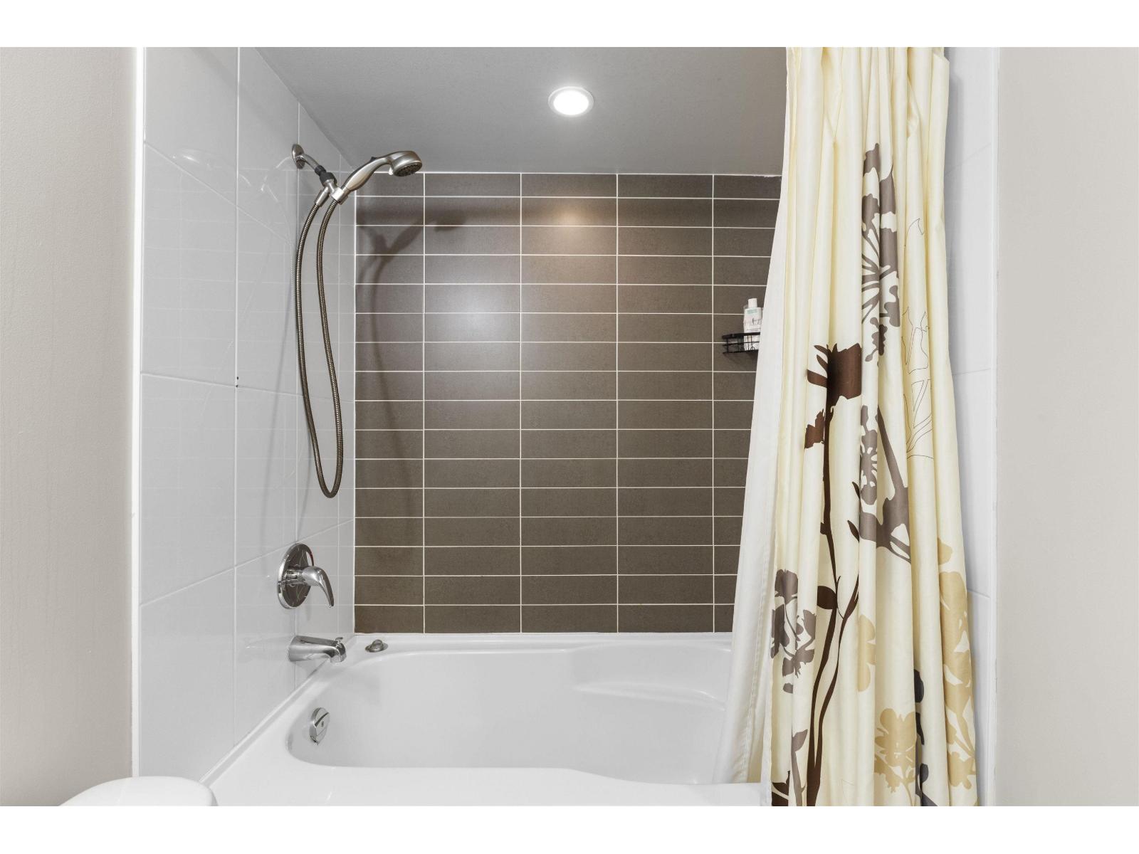 3001 13618 100 Avenue, Surrey, British Columbia  V3T 0A8 - Photo 8 - R3101687