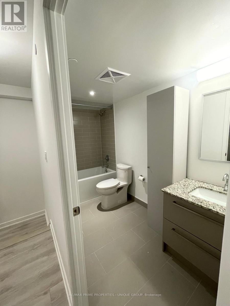 116 Varna Drive, Toronto, Ontario  M6H 0C8 - Photo 16 - C12987652