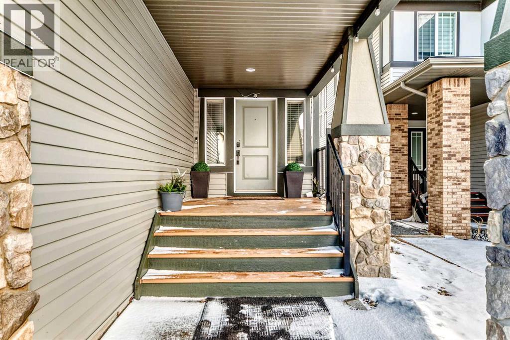 322 Reunion Green Nw, Airdrie, Alberta  T4B 3W5 - Photo 3 - A2298959