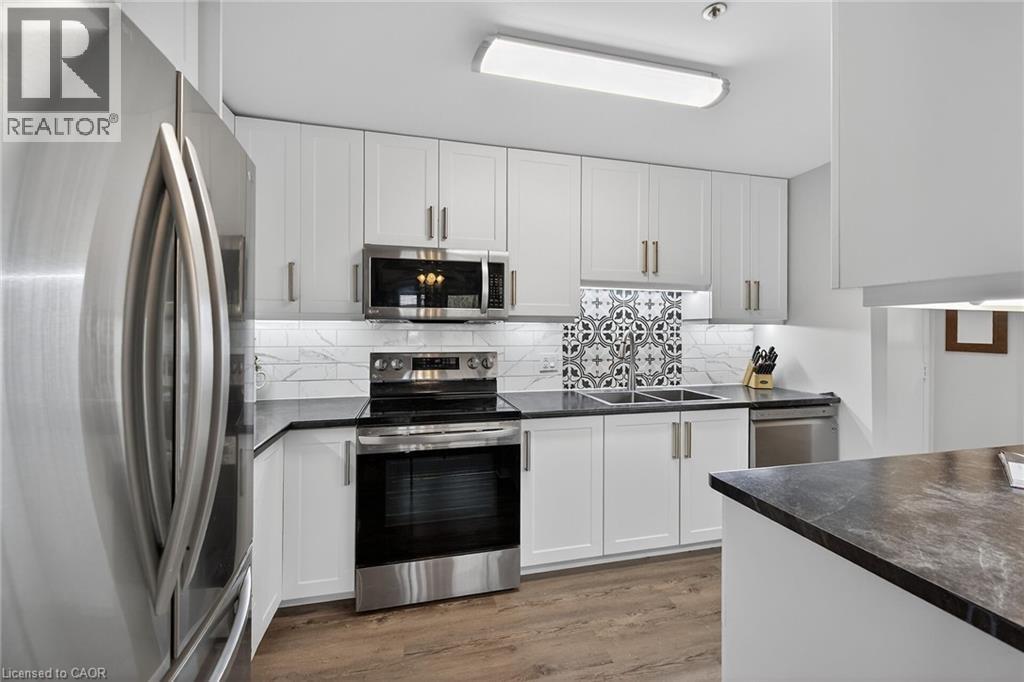 6 Niagara Street Unit# 208, Grimsby, Ontario  L3M 5A4 - Photo 2 - 40811150