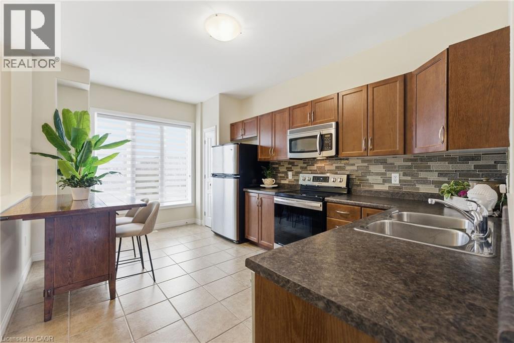 17 Hemlock Way, Grimsby, Ontario  L3M 0A7 - Photo 5 - 40813823