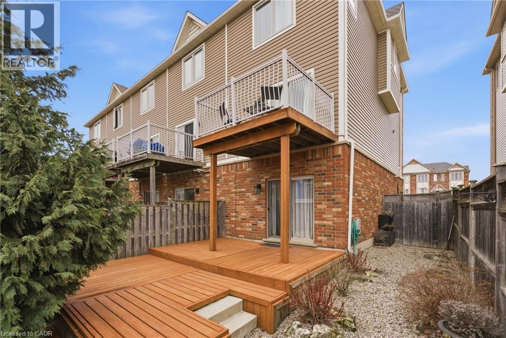 17 Hemlock Way, Grimsby, Ontario  L3M 0A7 - Photo 4 - 40813823