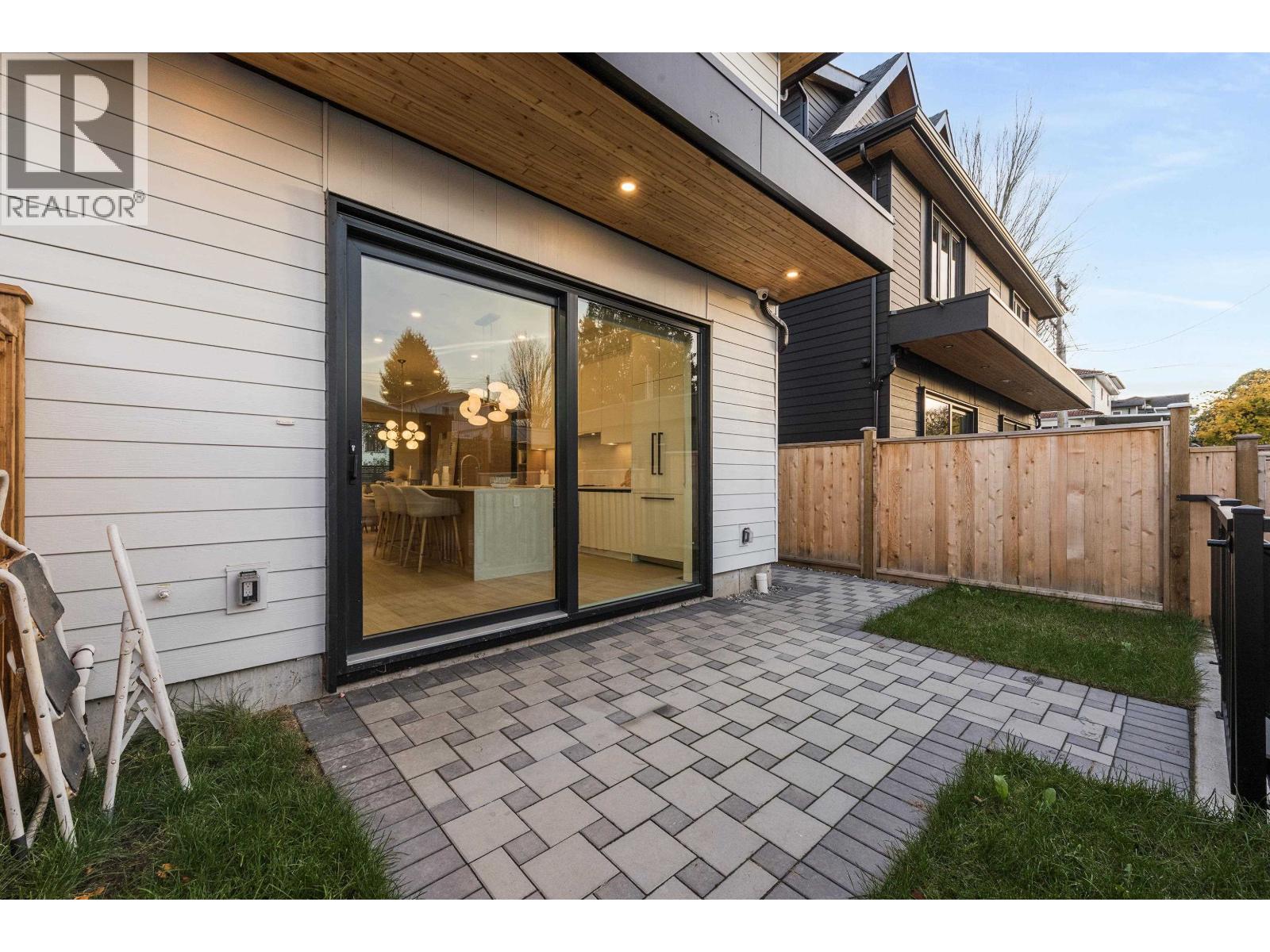 2 4885 Moss Street, Vancouver, British Columbia  V5R 3T3 - Photo 24 - R3110053