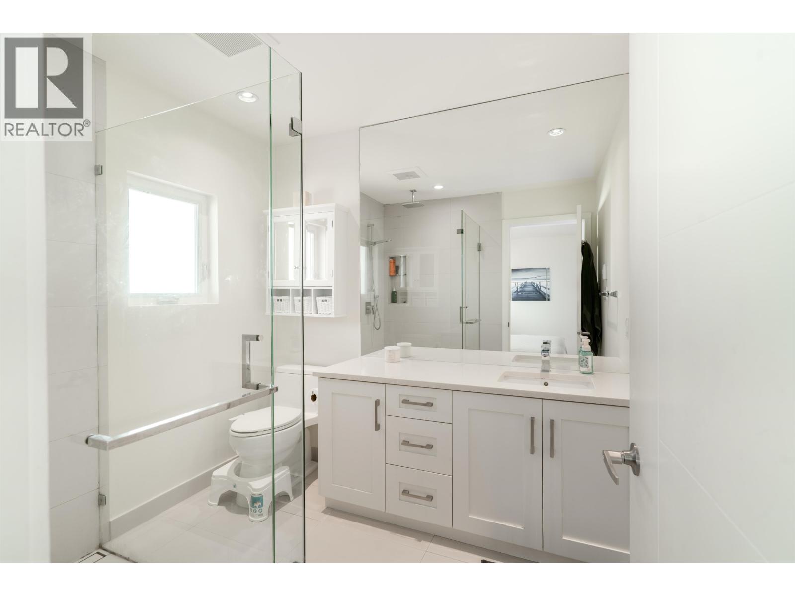 1056 Dansey Avenue, Coquitlam, British Columbia  V3K 3H3 - Photo 15 - R3110399