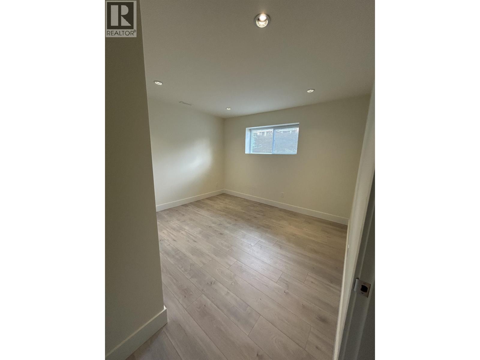 1056 Dansey Avenue, Coquitlam, British Columbia  V3K 3H3 - Photo 30 - R3110399