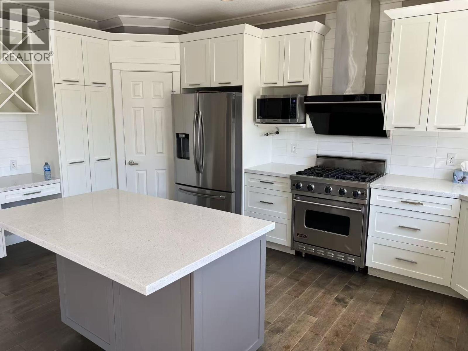 2502 Quartz Place, Coquitlam, British Columbia  V3E 3K9 - Photo 9 - R3108800