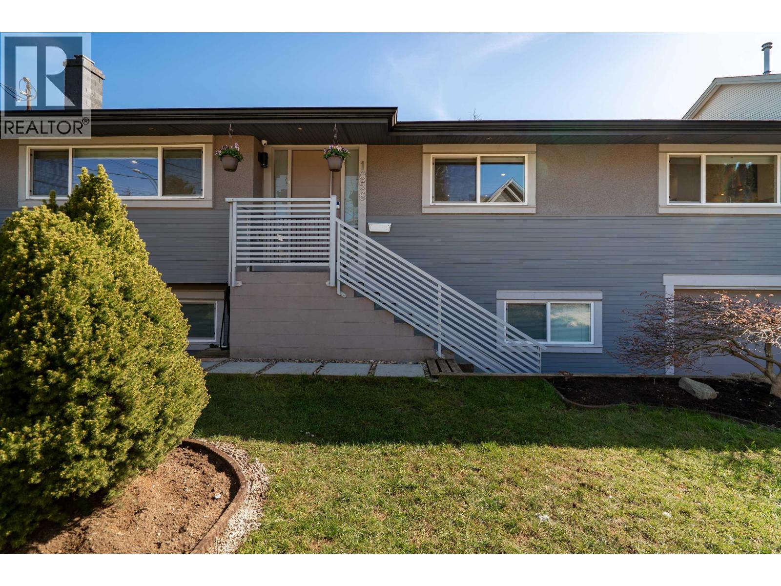 1056 Dansey Avenue, Coquitlam, British Columbia  V3K 3H3 - Photo 2 - R3110399