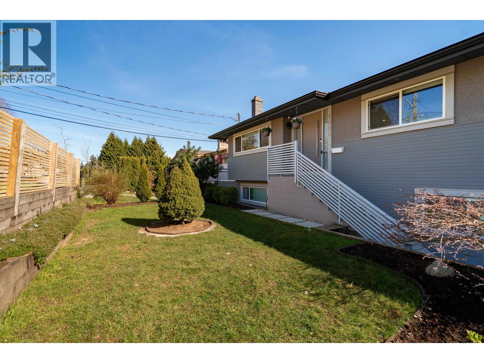 1056 Dansey Avenue, Coquitlam, British Columbia  V3K 3H3 - Photo 3 - R3110399