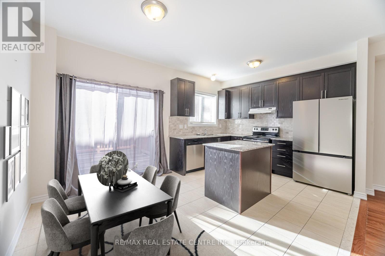 11 Yately Street, Brampton, Ontario  L7A 4R9 - Photo 8 - W12991984