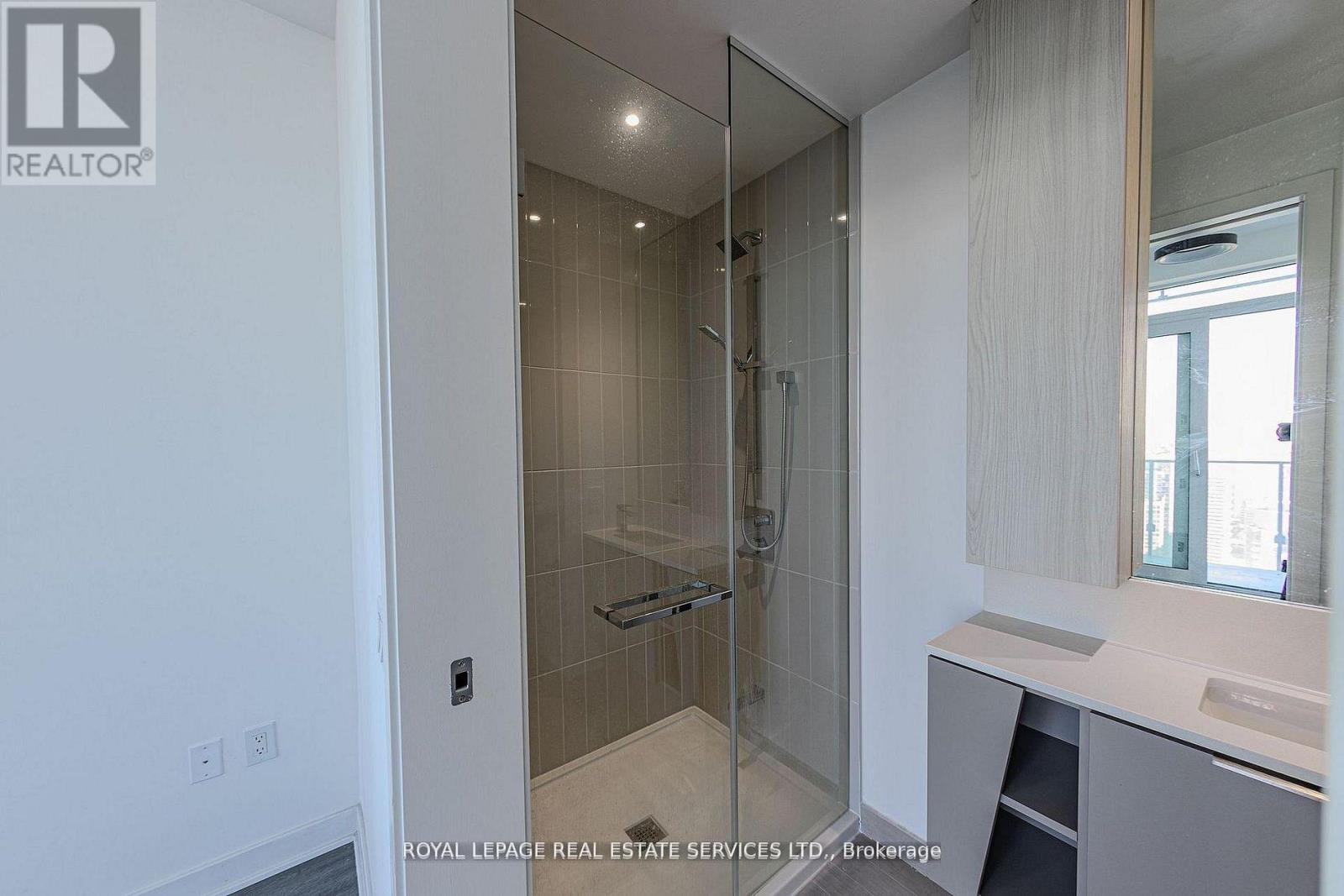 4203 - 3900 Confederation Parkway, Mississauga, Ontario  L5B 0M3 - Photo 25 - W12991988