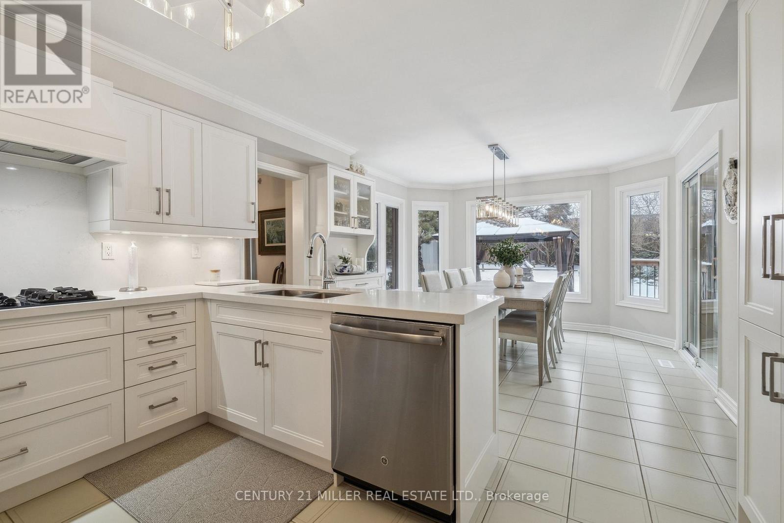 4665 Beaufort Terrace, Mississauga, Ontario  L5M 3J1 - Photo 10 - W12992002