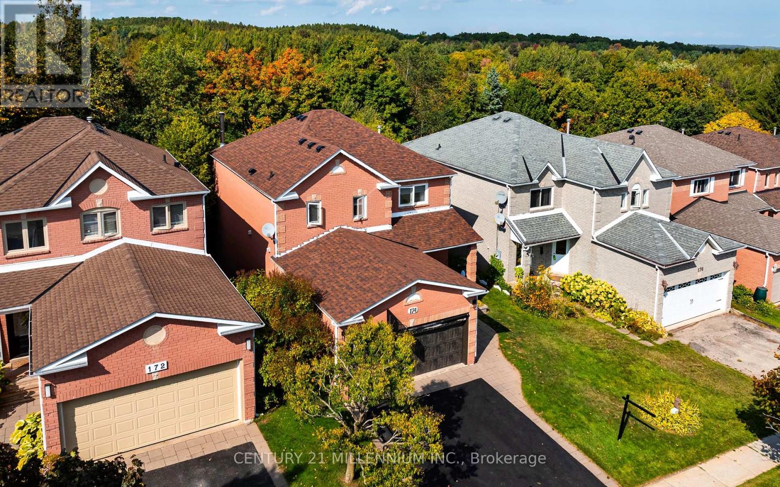 174 Lisa Marie Drive, Orangeville, Ontario  L9W 4P7 - Photo 3 - W12992078