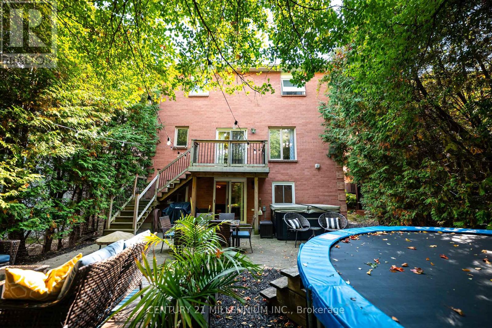 174 Lisa Marie Drive, Orangeville, Ontario  L9W 4P7 - Photo 36 - W12992078