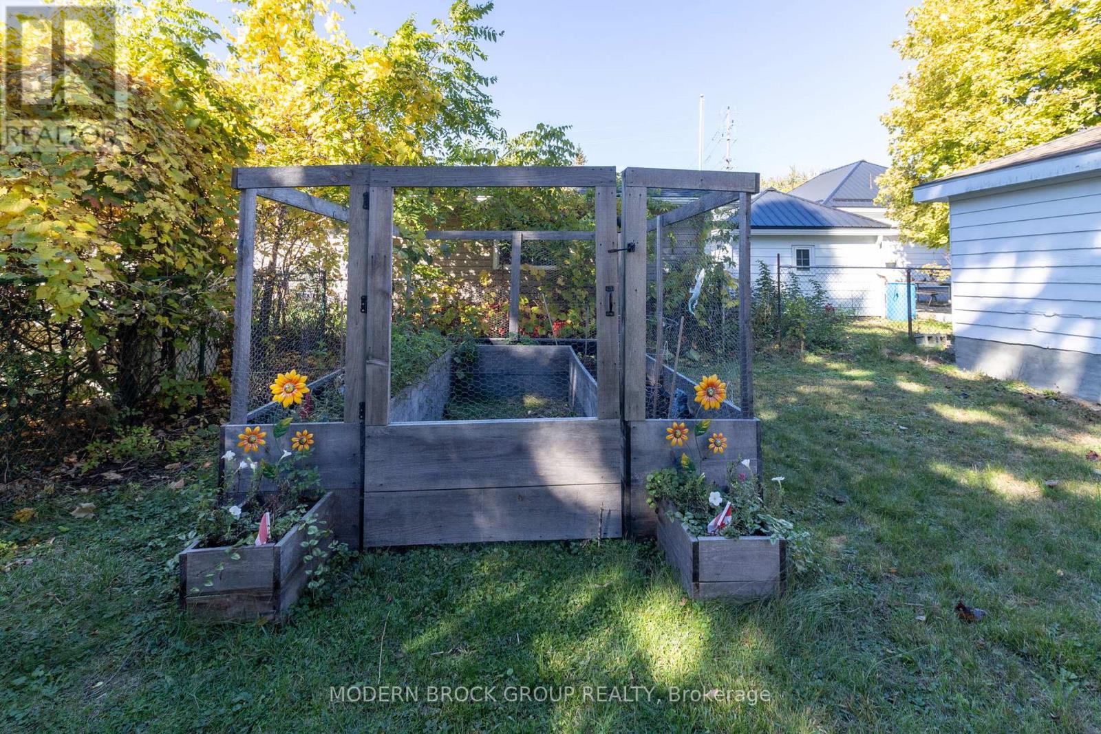 44 Havelock Street, Brockville, Ontario K6V 4M1 - Photo 39 - X12992130