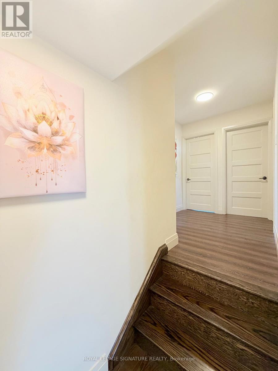 2263 Harcourt Crescent, Mississauga, Ontario  L4Y 1W3 - Photo 15 - W12990034