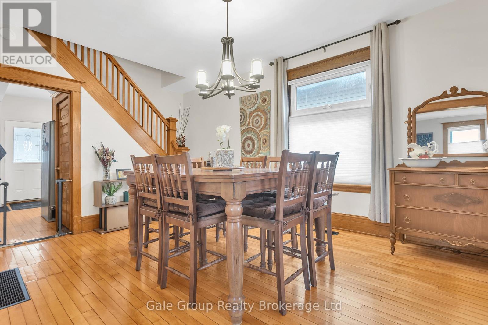 12 Oxford Street E, Blandford-Blenheim, Ontario  N0J 1G0 - Photo 10 - X12992226