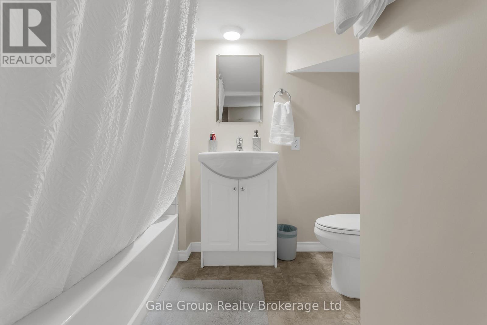 12 Oxford Street E, Blandford-Blenheim, Ontario  N0J 1G0 - Photo 26 - X12992226