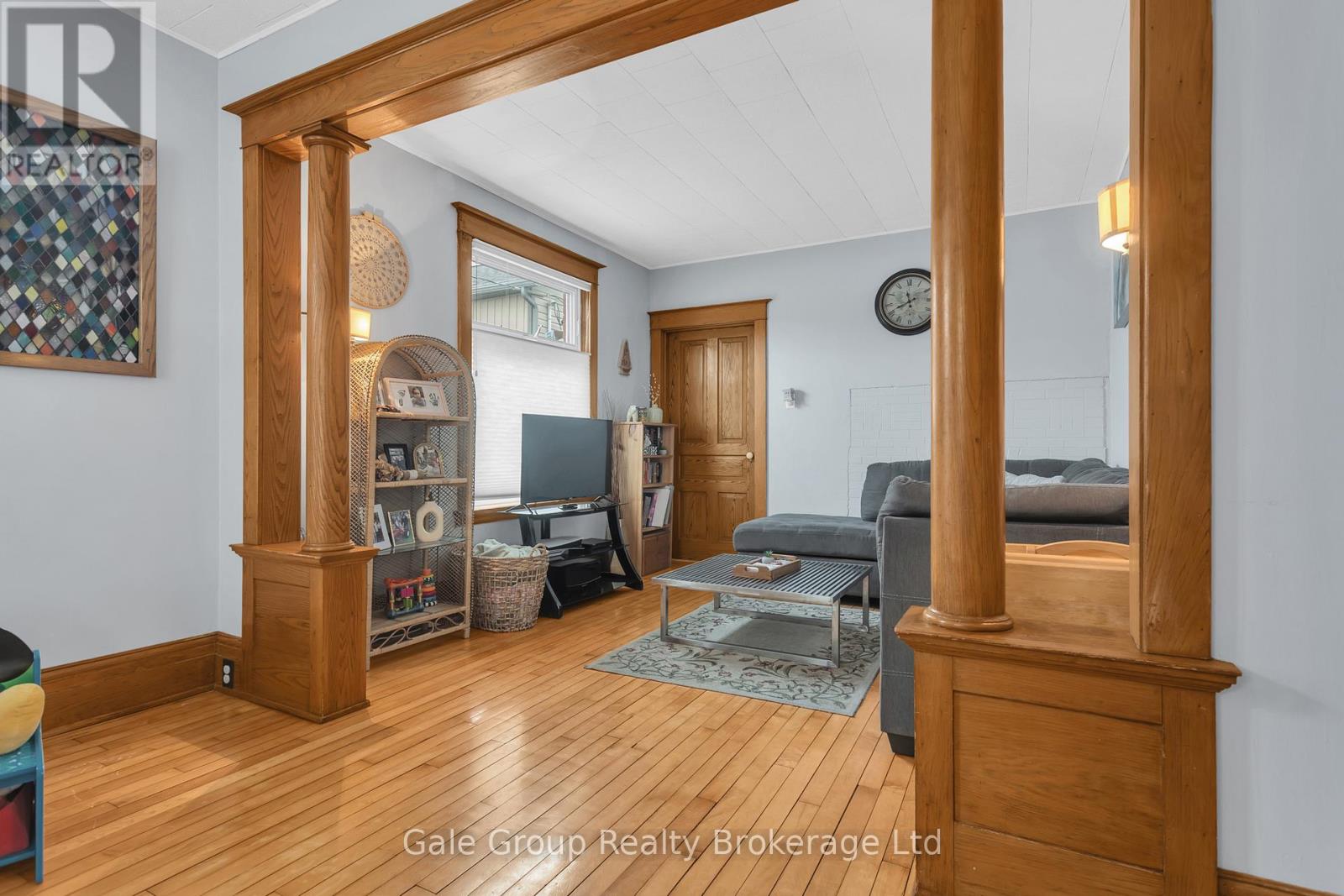 12 Oxford Street E, Blandford-Blenheim, Ontario  N0J 1G0 - Photo 7 - X12992226