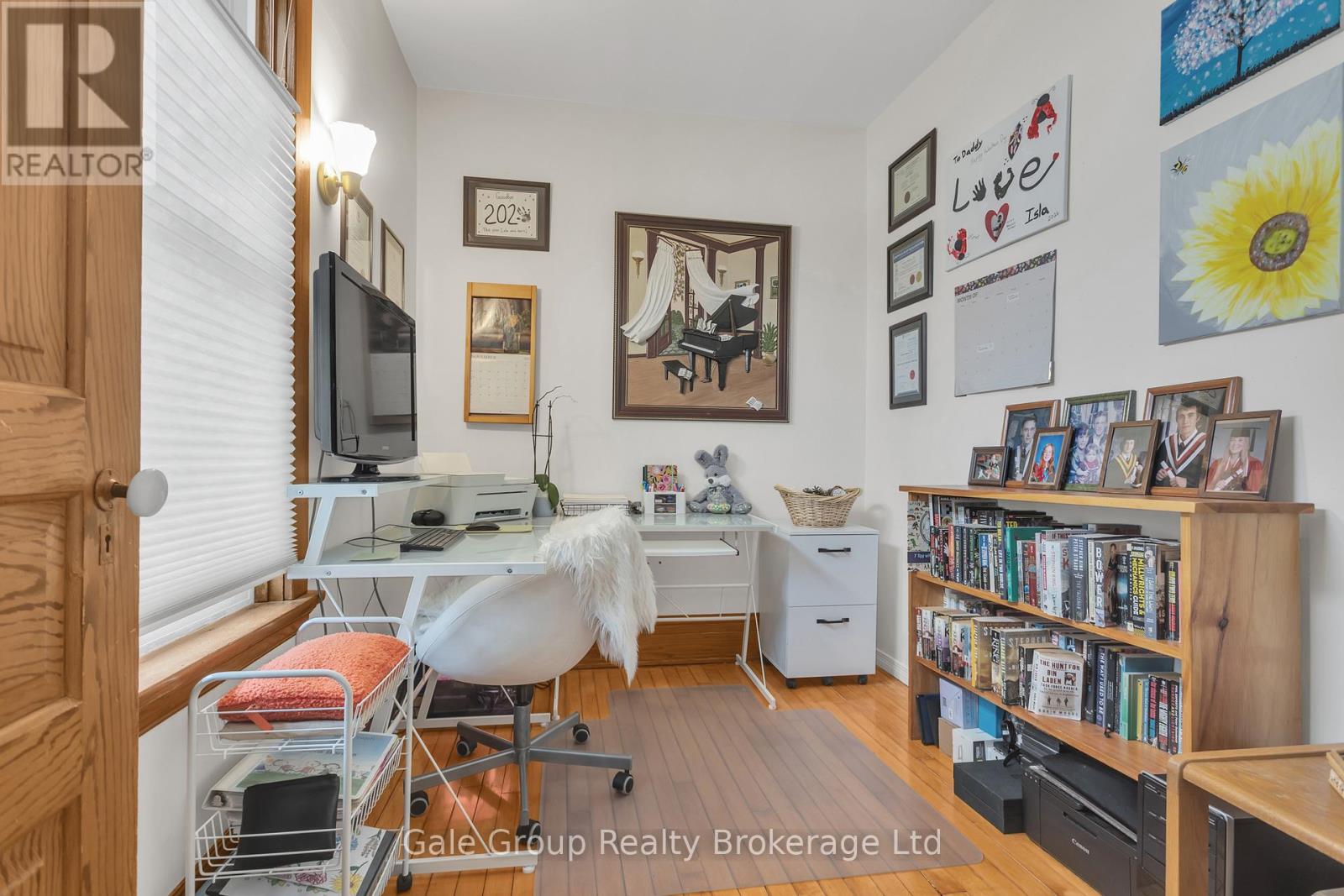 12 Oxford Street E, Blandford-Blenheim, Ontario  N0J 1G0 - Photo 9 - X12992226