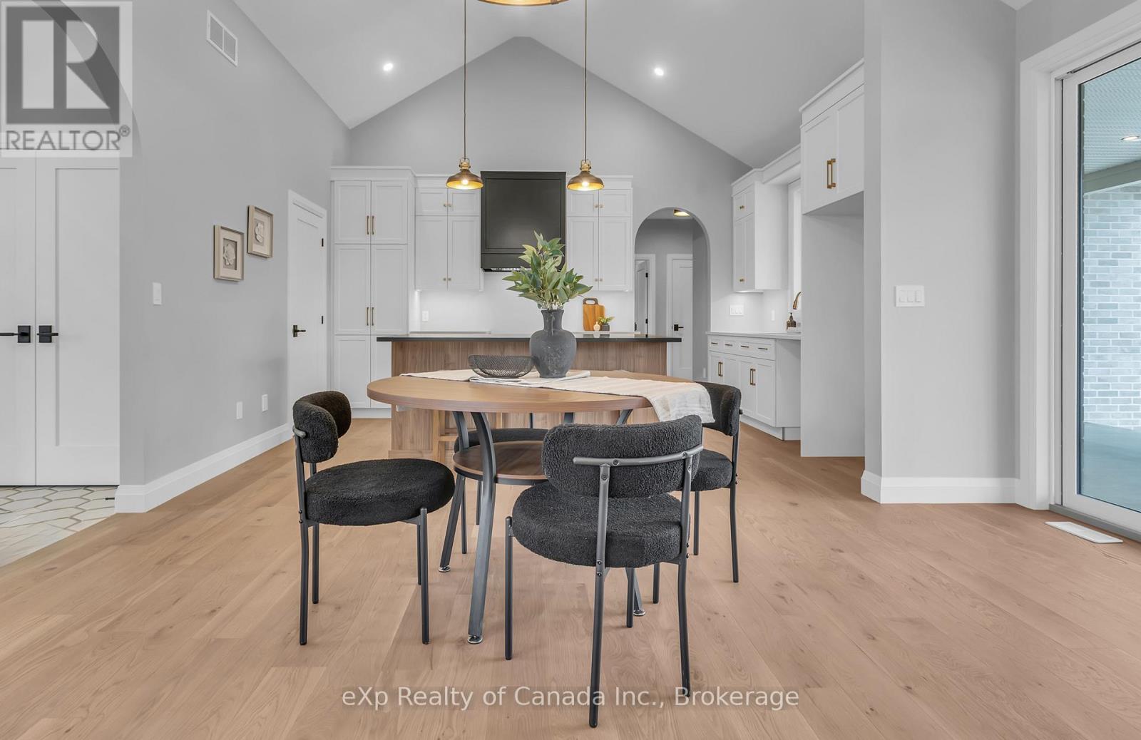 65 Meadowlands Drive, Norwich, Ontario  N0J 1R0 - Photo 25 - X12992330