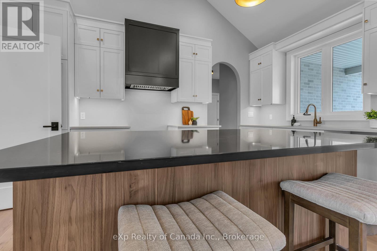 65 Meadowlands Drive, Norwich, Ontario  N0J 1R0 - Photo 29 - X12992330