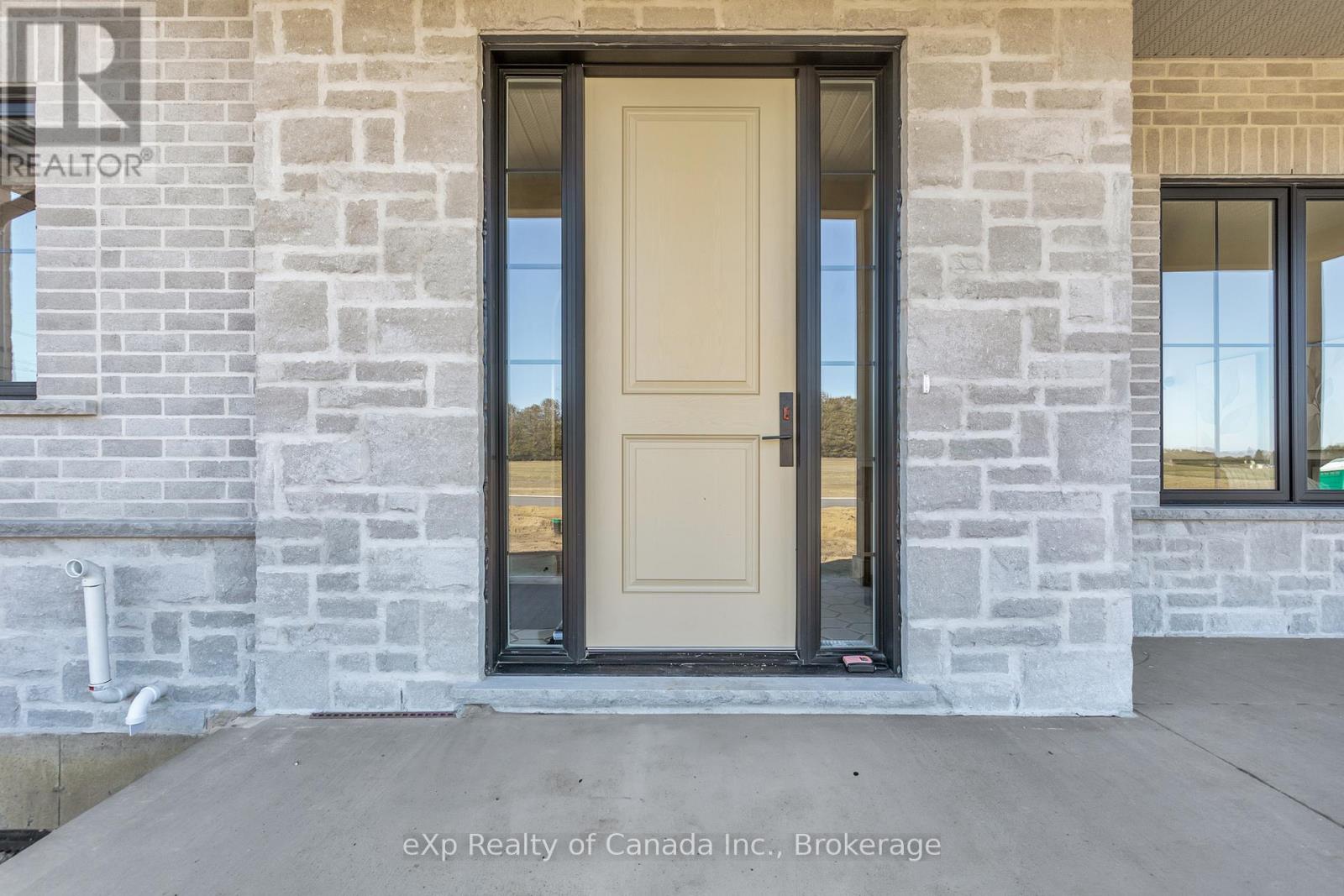 65 Meadowlands Drive, Norwich, Ontario  N0J 1R0 - Photo 7 - X12992330