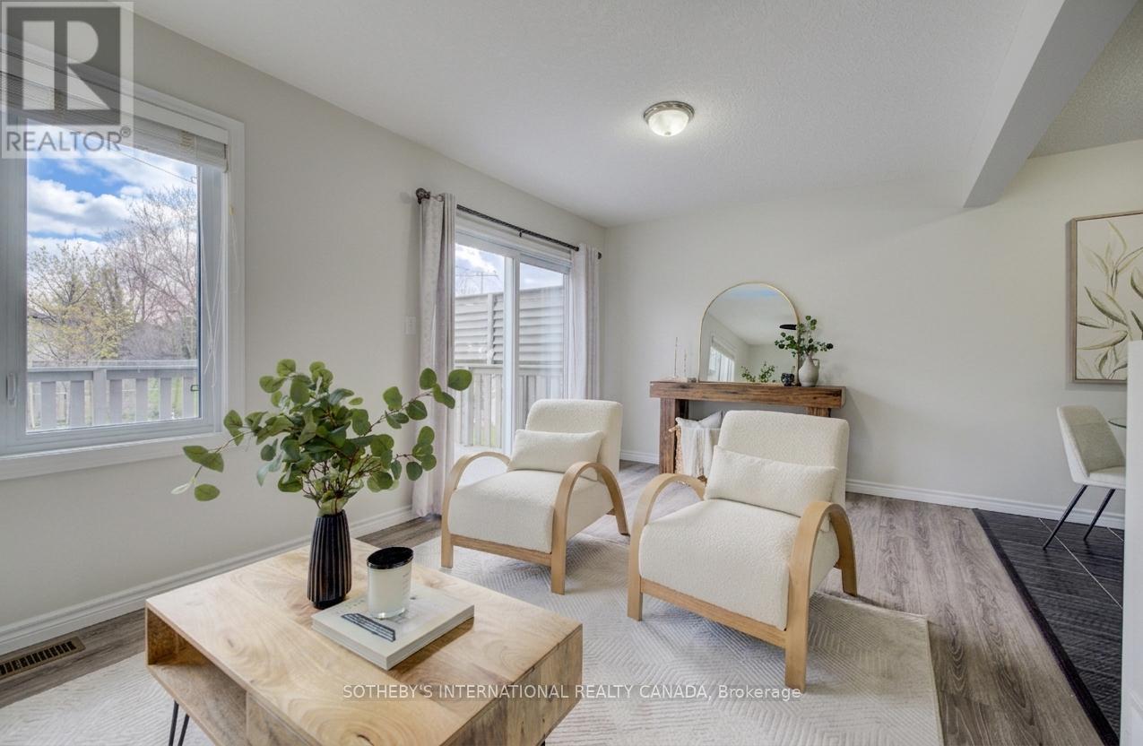 358 Maverick Street, Waterloo, Ontario  N2K 4N9 - Photo 14 - X12991970