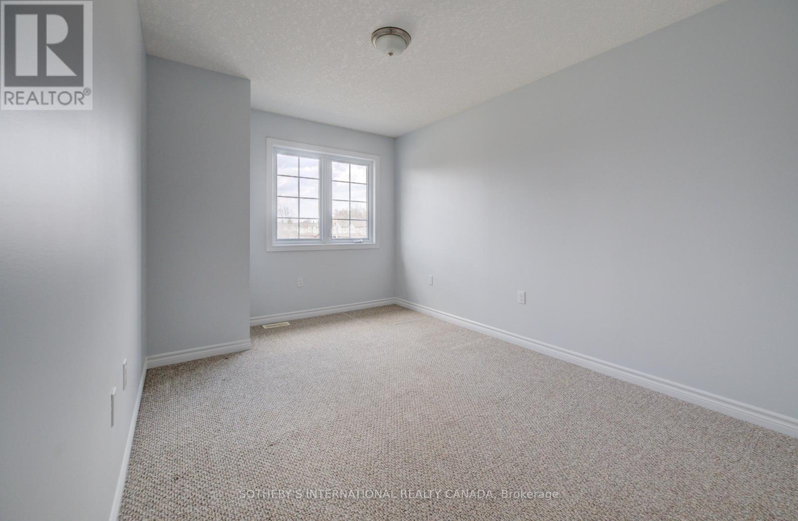 358 Maverick Street, Waterloo, Ontario  N2K 4N9 - Photo 30 - X12991970