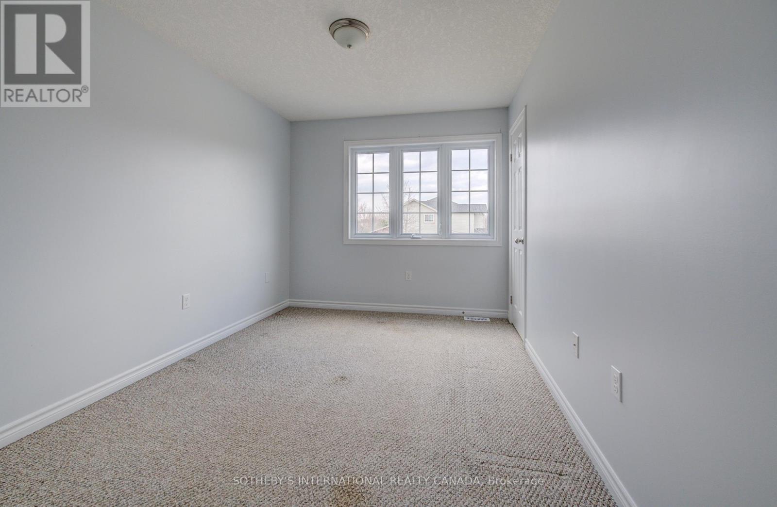 358 Maverick Street, Waterloo, Ontario  N2K 4N9 - Photo 31 - X12991970