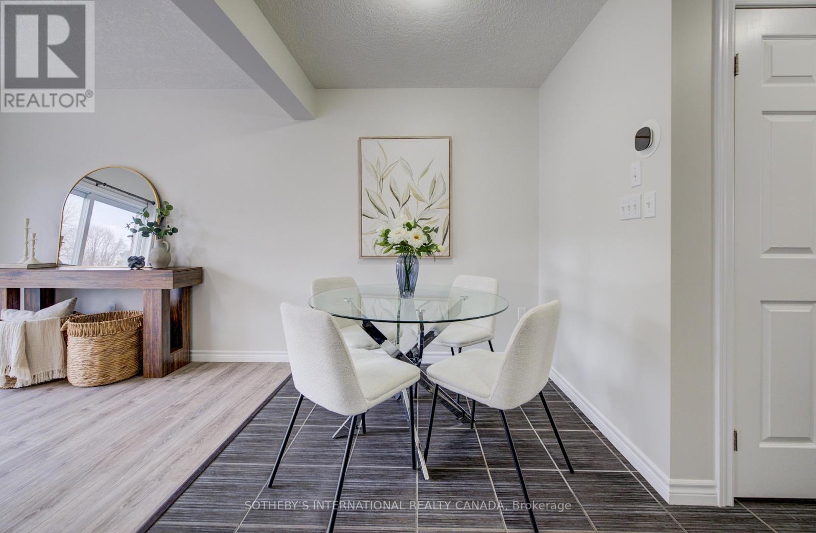 358 Maverick Street, Waterloo, Ontario  N2K 4N9 - Photo 9 - X12991970