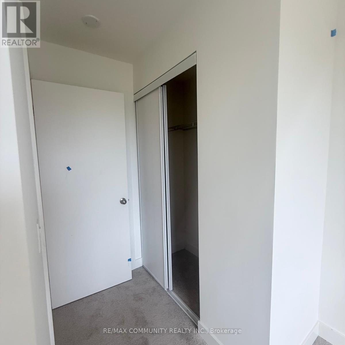 320b - 16 Melbourne Avenue, St. Catharines, Ontario  L2P 3J8 - Photo 2 - X12992020