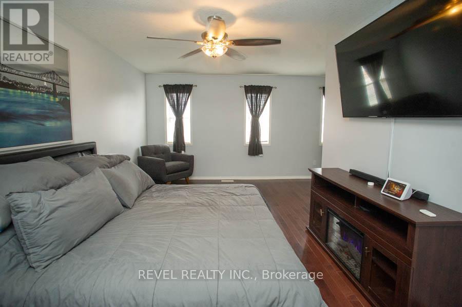 47 Stowe Terrace, Brantford, Ontario  N3T 6P2 - Photo 17 - X12992052