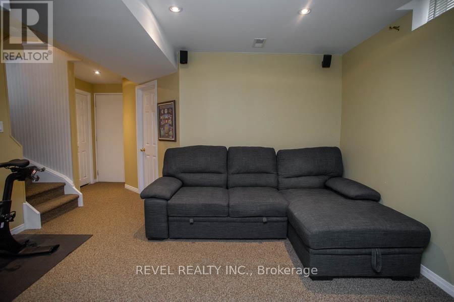 47 Stowe Terrace, Brantford, Ontario  N3T 6P2 - Photo 26 - X12992052