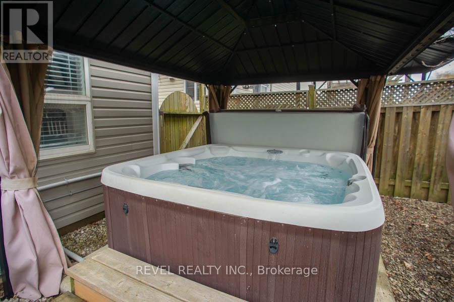 47 Stowe Terrace, Brantford, Ontario  N3T 6P2 - Photo 33 - X12992052