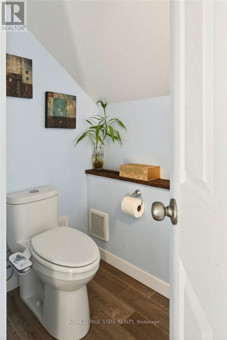 9 Morton Avenue, Hamilton, Ontario  L9H 2P4 - Photo 27 - X12992082