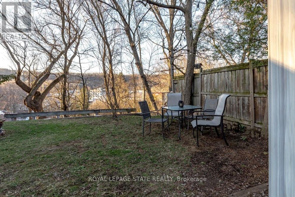 9 Morton Avenue, Hamilton, Ontario  L9H 2P4 - Photo 44 - X12992082