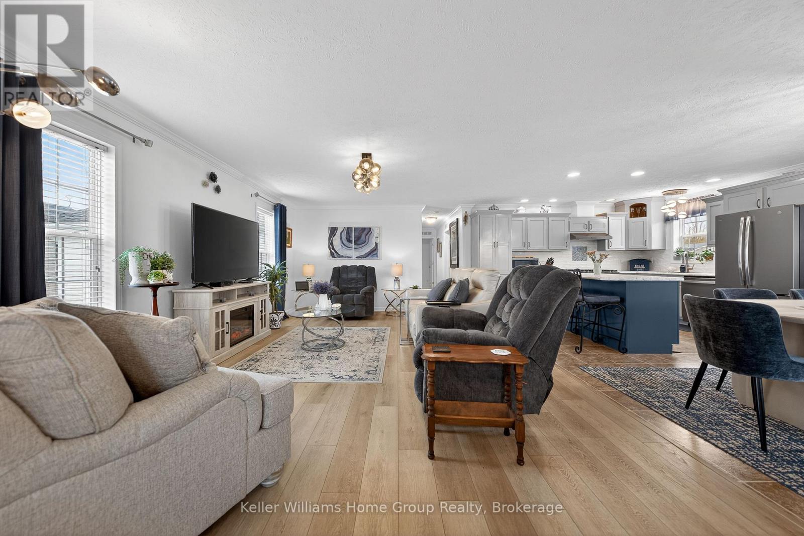 133 Parkview Circle, Wellington North, Ontario  N0G 2K0 - Photo 12 - X12992124