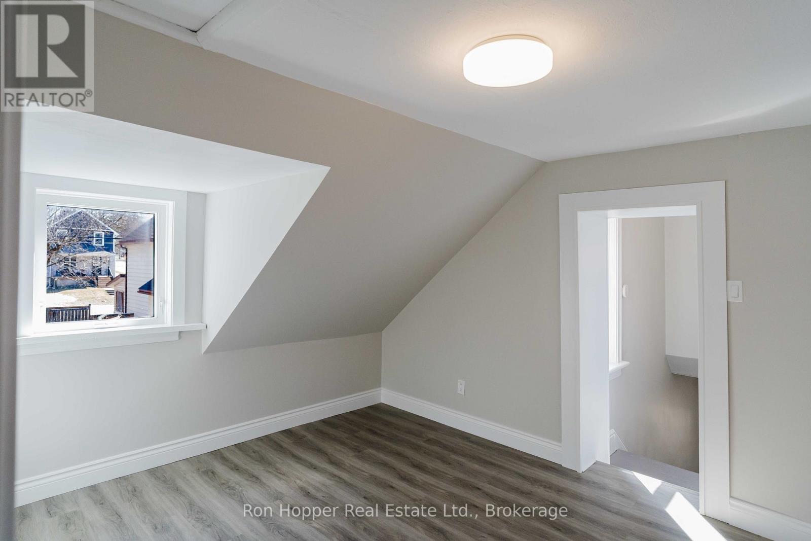 682 7th St A East Street, Owen Sound, Ontario N4K 1K5 - Photo 25 - X12992270