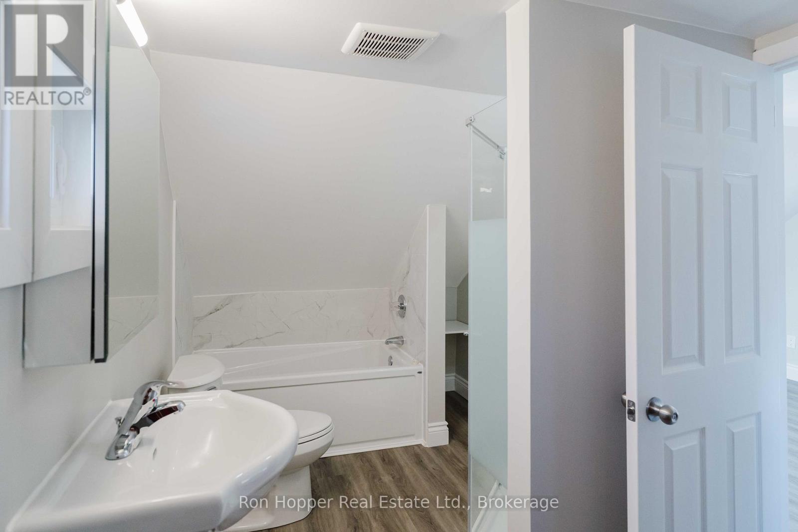 682 7th St A East Street, Owen Sound, Ontario N4K 1K5 - Photo 28 - X12992270