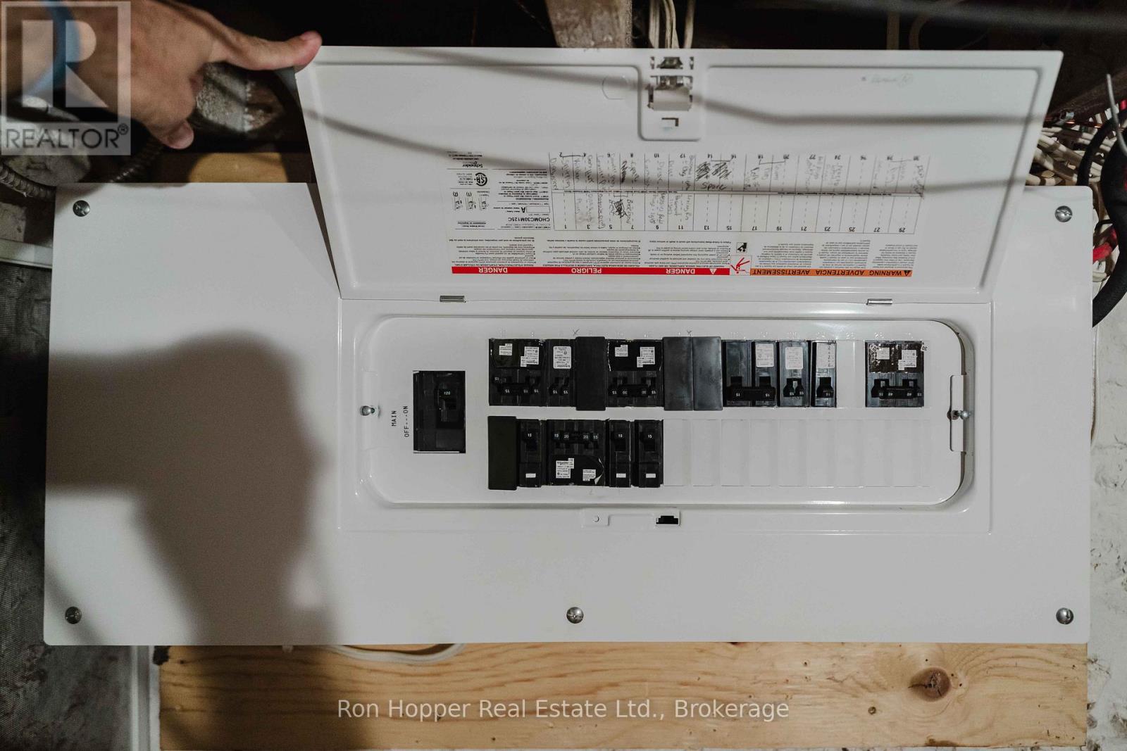 682 7th St A East Street, Owen Sound, Ontario N4K 1K5 - Photo 36 - X12992270