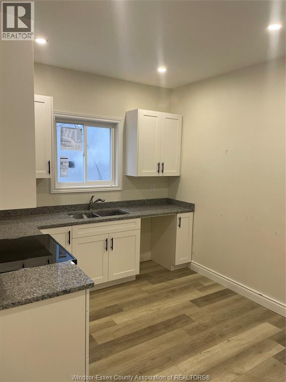 645 Janette Unit# A, Windsor, Ontario  N9A 4Z8 - Photo 6 - 26007958