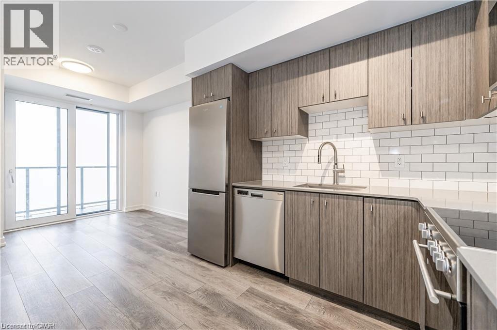 5 Wellington Street S Unit# 13, Kitchener, Ontario  N2G 0E3 - Photo 3 - 40818903