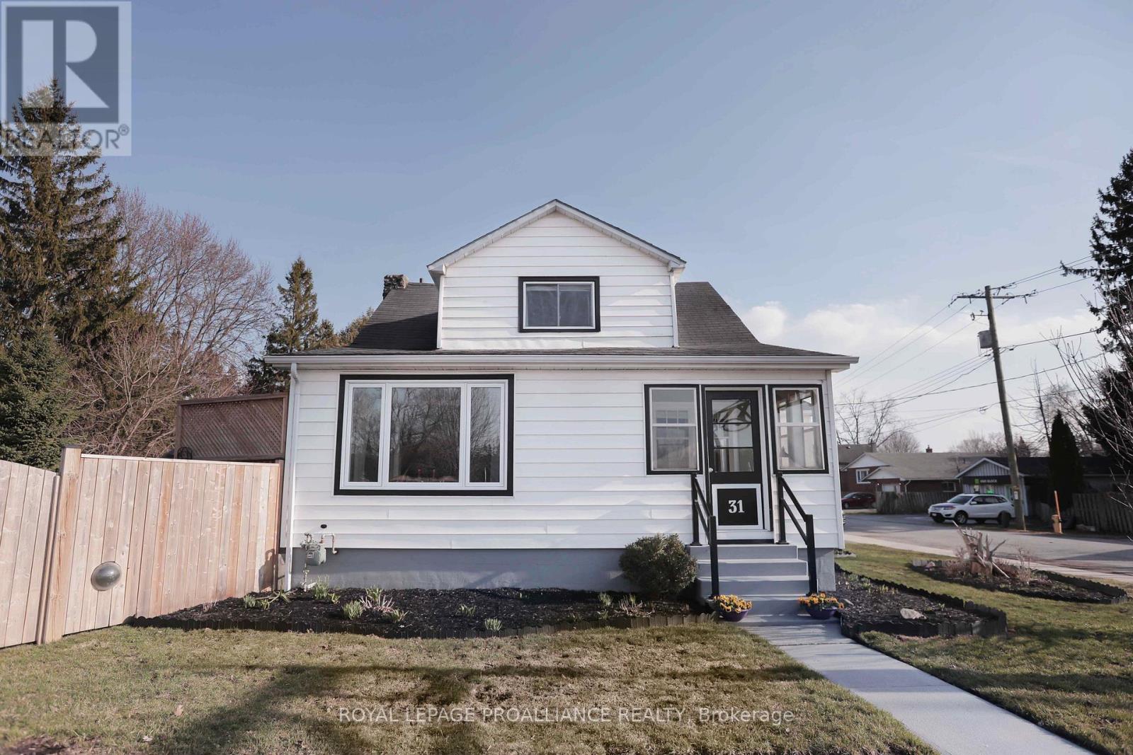 31 Elizabeth Street, Brighton, Ontario  K0K 1H0 - Photo 2 - X12984946