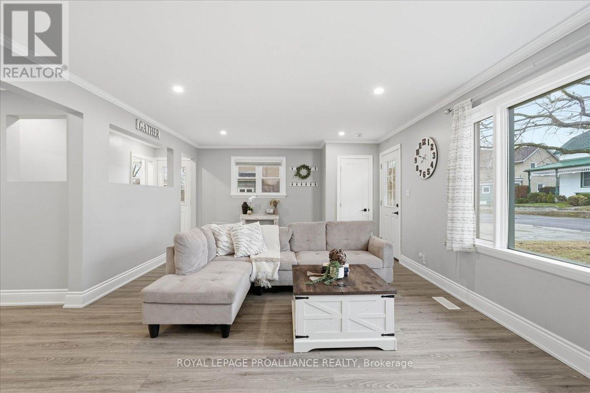 60 John Street, Stirling-Rawdon, Ontario  K0K 3E0 - Photo 13 - X12992114