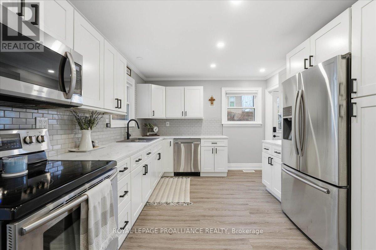 60 John Street, Stirling-Rawdon, Ontario  K0K 3E0 - Photo 2 - X12992114