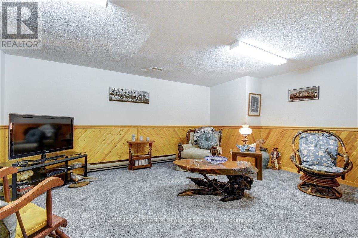 237 Maxwell Settlement Road, Bancroft, Ontario  K0L 1C0 - Photo 24 - X12992120