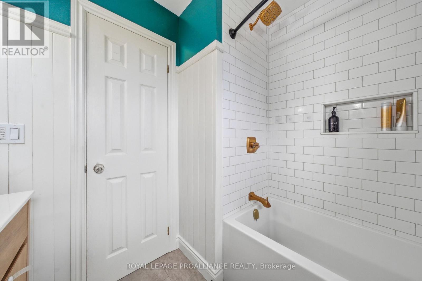 514 Lester Road, Quinte West, Ontario  K8V 5P8 - Photo 13 - X12992192