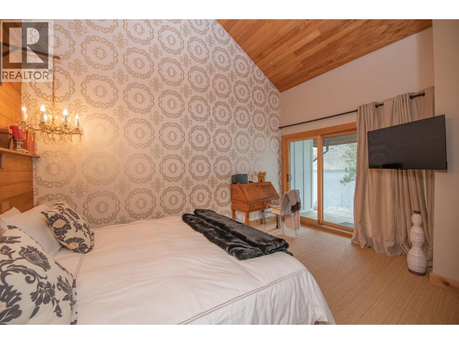 13804 Ponderosa Way, Coldstream, British Columbia  V1B 1A4 - Photo 33 - 10357157